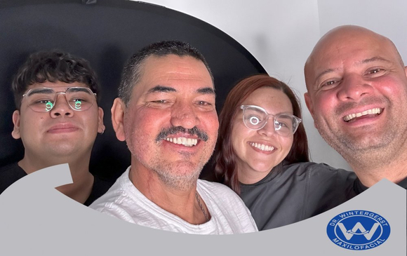 Slider image (8) DrAW Dental Clinic